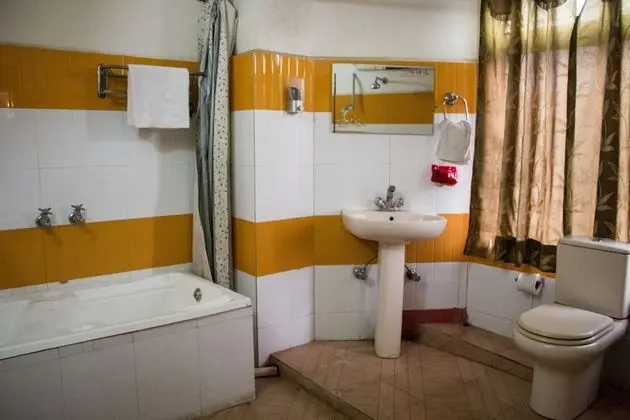 OYO 3616 Hotel Knight Inn Shillong - Banyo Tipleri