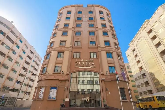 OYO 367 Eureka Hotel - Dış Mekan