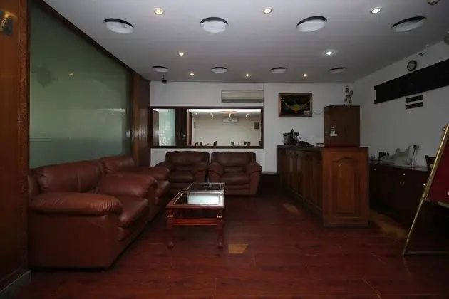 OYO 367 Hotel Forest Green - Lobi