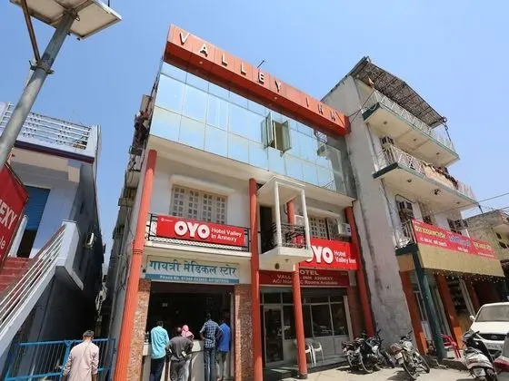 OYO 36715 Hotel Valley Inn