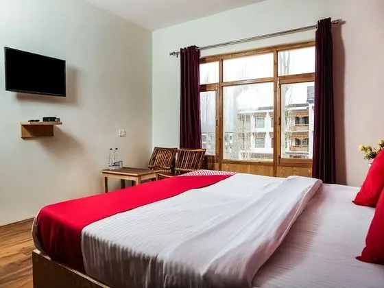 OYO 37004 City Heart Guest House - Oda