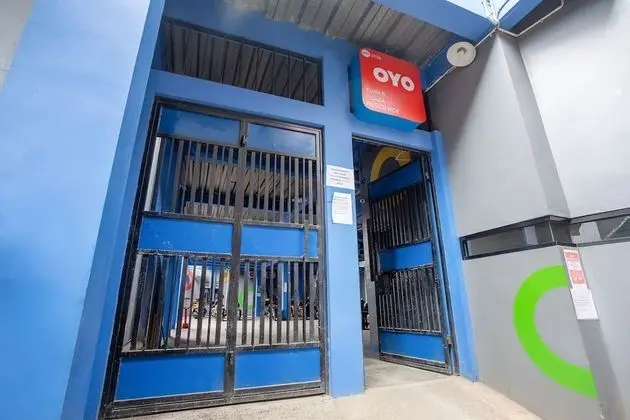 OYO 3728 Tunas Plaza Residence