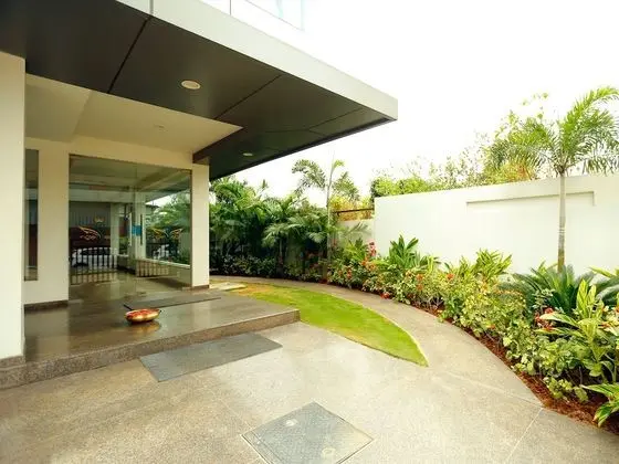OYO 381 Hotel Sybaritic Suites Gachibowli - Dış Mekan