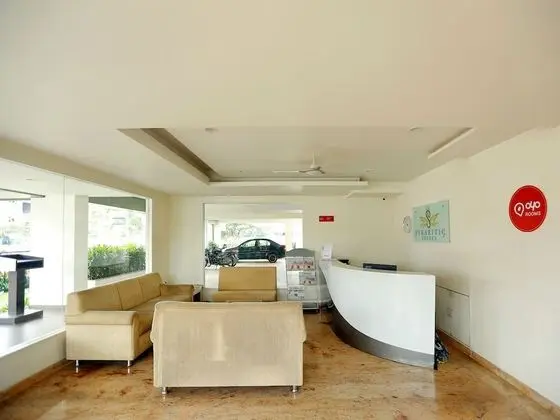 OYO 381 Hotel Sybaritic Suites Gachibowli - Lobi
