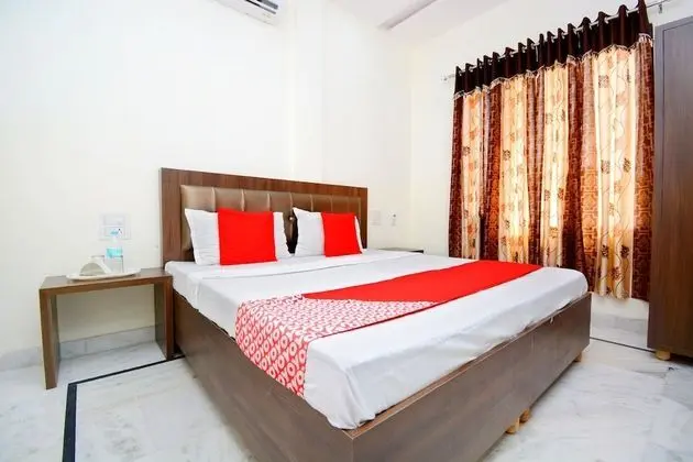 OYO 38787 Hotel Red Rose - Oda