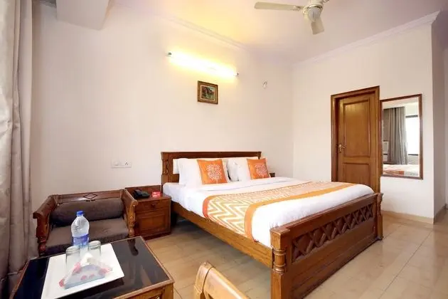 OYO 3932 Welcome Residency Hotel 35 - Oda