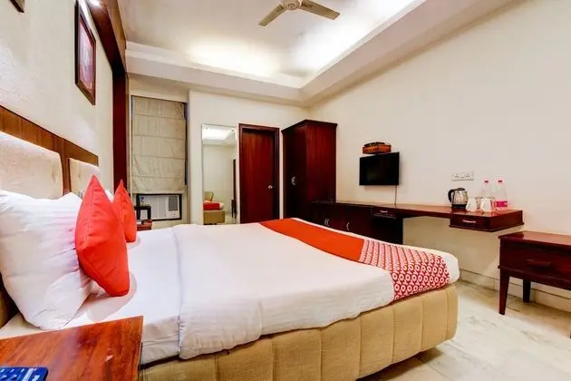 OYO 39725 Hotel Regent Continental - Oda
