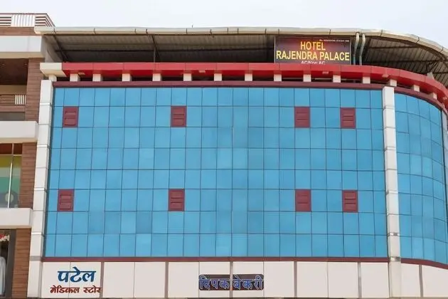 OYO 40153 Hotel Rajendra Palace