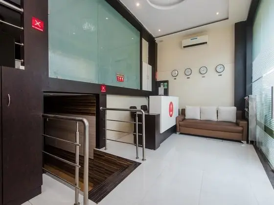 OYO 4083 Hotel Alfa Grand - Lobi
