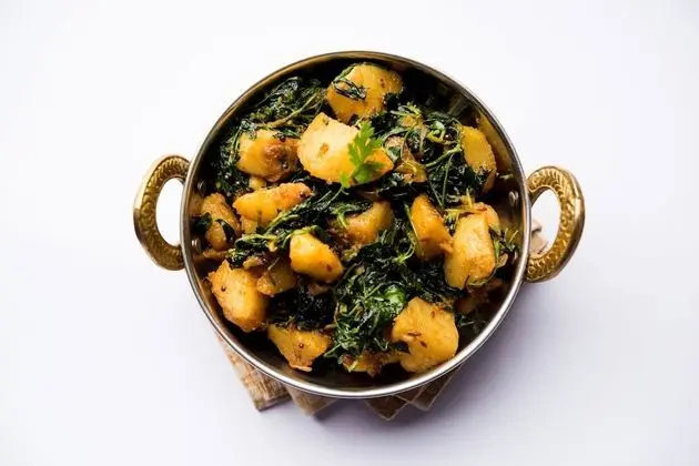 OYO 4083 Hotel Alfa Grand - Yerinde Yemek