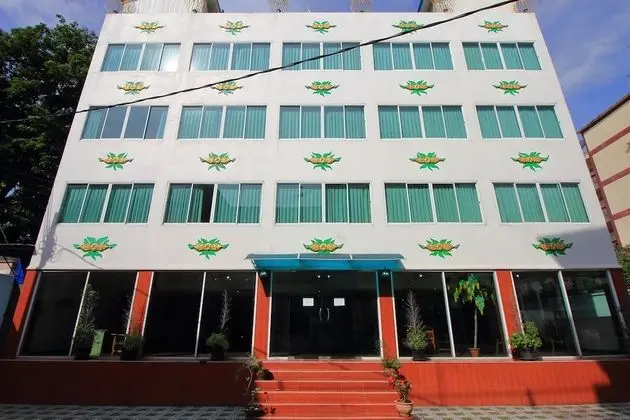 OYO 410 Diamond Boutique Hostel - Dış Mekan