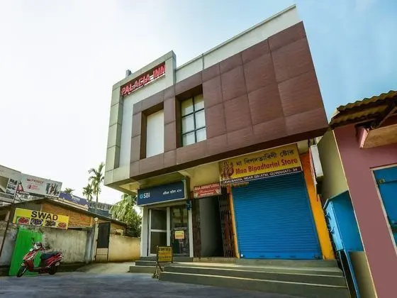 OYO 41030 Palacia Inn