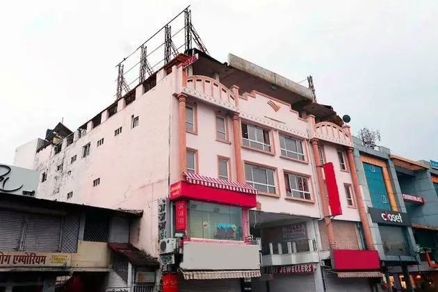 OYO 4126 C T Palace