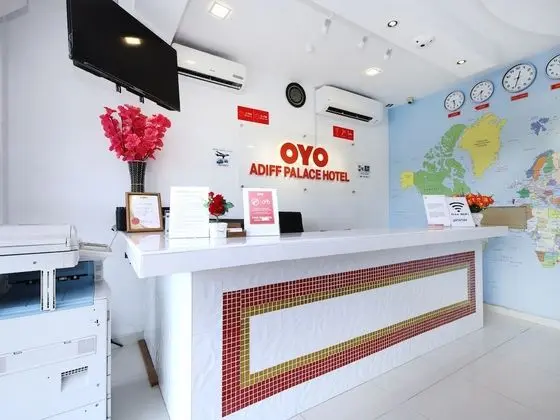 OYO 414 Adiff Palace Hotel - Lobi