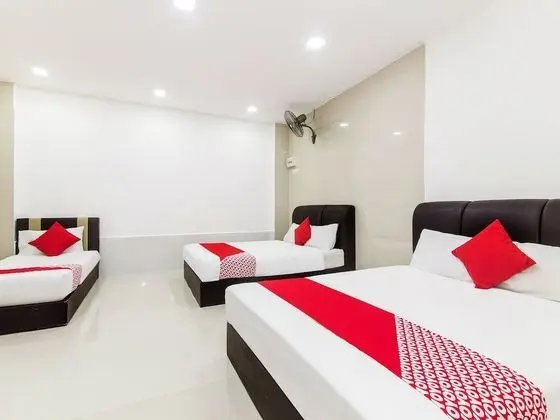 OYO 414 Adiff Palace Hotel - Oda