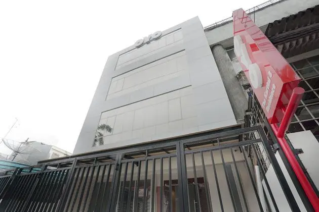 OYO 415 The Kartini 8 Residence