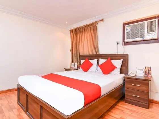 OYO 416 Bonais Hotel