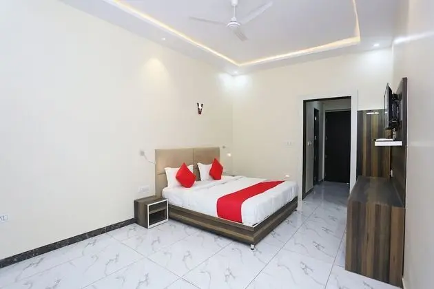 OYO 41721 Hotel Lal Havelii