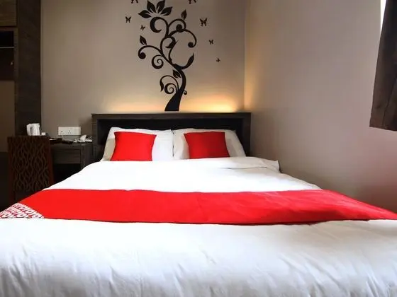 OYO 429 Sunlight Hotel - Oda