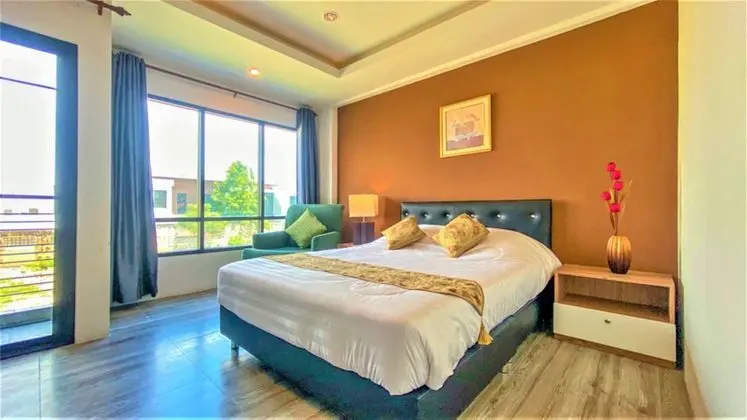 OYO 431 Plearnwan Deluxe Mansion