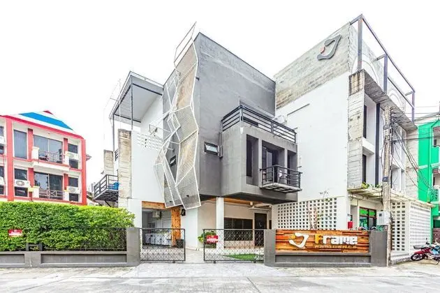 Oyo 435 Frame Residence - Dış Mekan