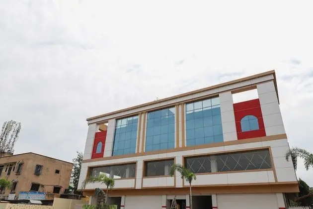 OYO 43875 Khatti Imly