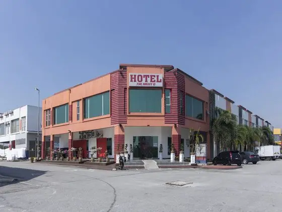OYO 439 Night Queen Hotel