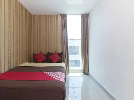 OYO 439 Night Queen Hotel - Oda