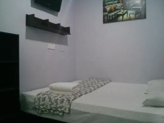 OYO 43927 Sassana Hotel