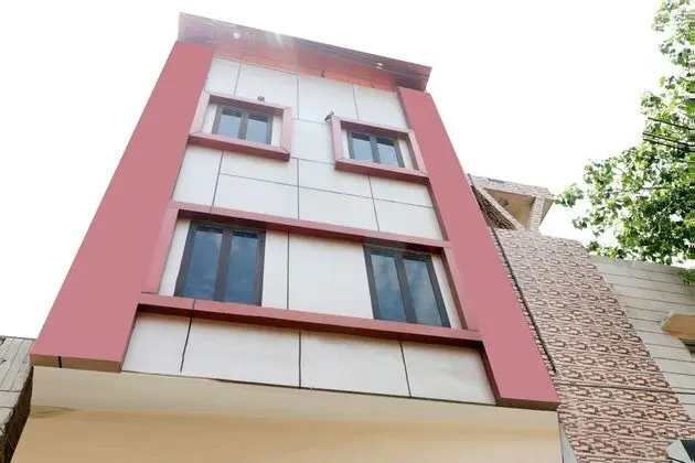 OYO 43966 Jaura Inn