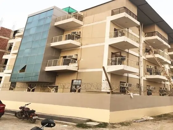 OYO 44000 The Nest - Knowledge Park