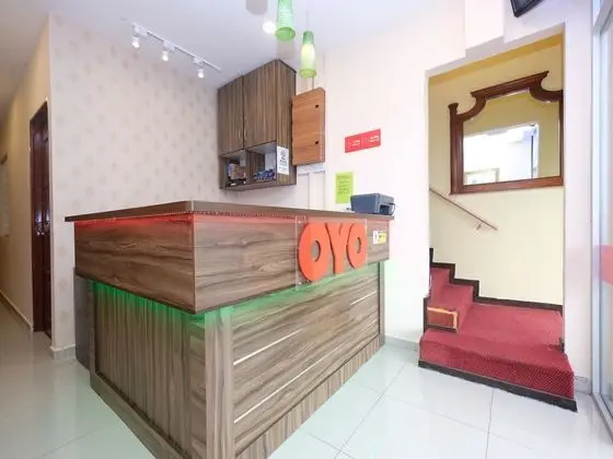 OYO 44029 Tudor Home Inn - Lobi