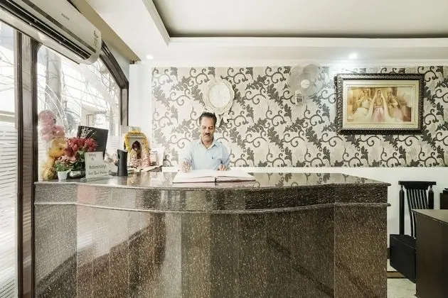 OYO 44081 Hotel Royal Holidays