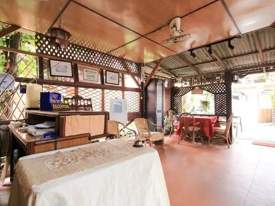 OYO 44084 Ombak Inn Chalet - Lobi