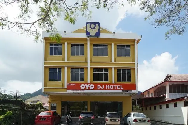 OYO 44101 Dj Hotel