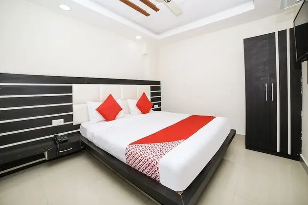OYO 44314 Hotel Veer Bhumi Palace