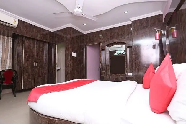 OYO 44549 Hotel Benjamin - Oda