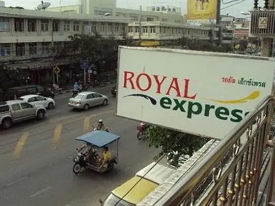 OYO 447 Royal Express Hua Hin