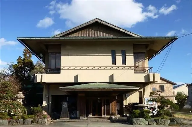 OYO 44855 Ryokan Karasawa