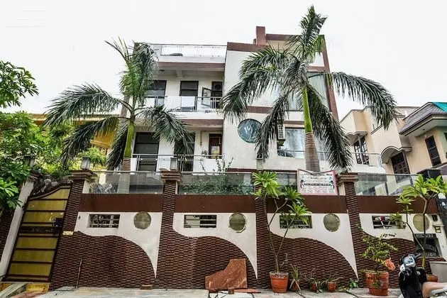 OYO 457 Hotel Mittal Residency