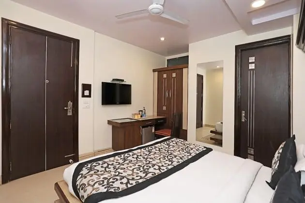 OYO 463 Hotel Metro View Inn - Mutfak