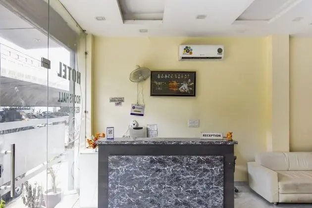 OYO 46735 Hotel Royal Dreams