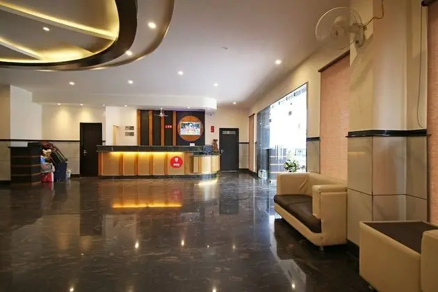 OYO 4690 Hotel Kanta International - Lobi