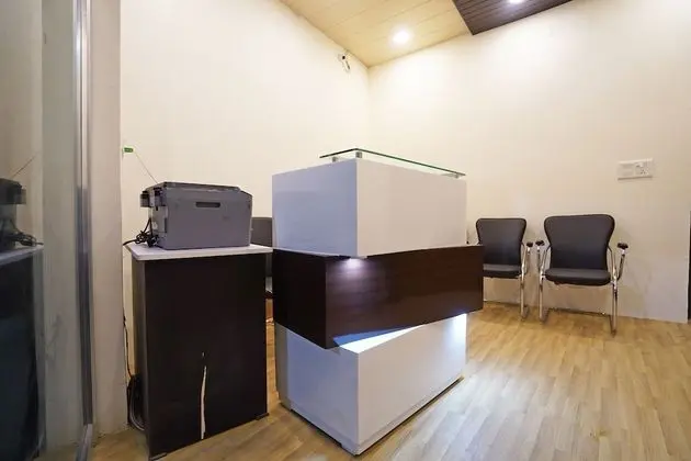 OYO 46922 Qlark White Palace - Lobi
