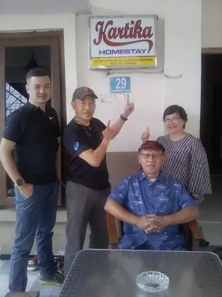 OYO 475 Kartika Syariah Homestay - Dış Mekan