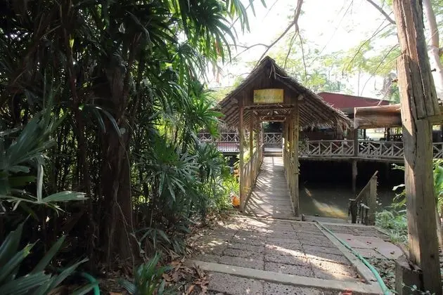 OYO 476 Ban Rimnam Resort - Dış Mekan