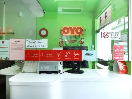 OYO 479 The Green Hotel - Lobi