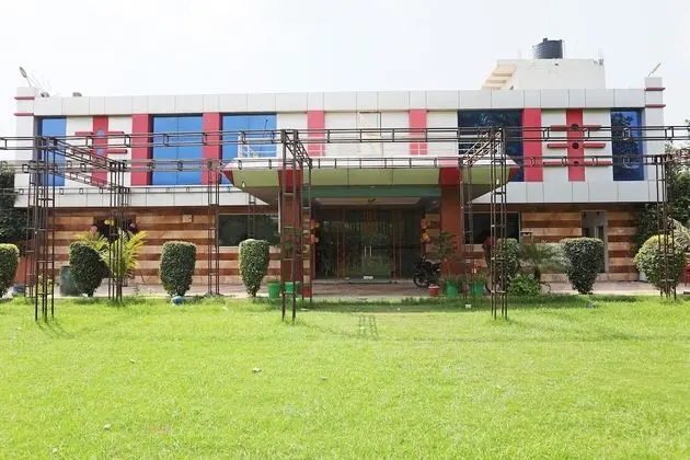 OYO 48502 Shree Krishna Resort
