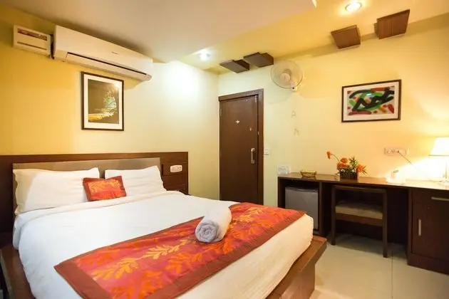OYO 491 Apartment Hotel Namo Suites - Oda