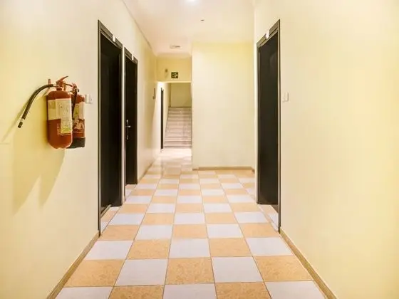 OYO 492 Rose Plaza For Housing Units - İç Mekan